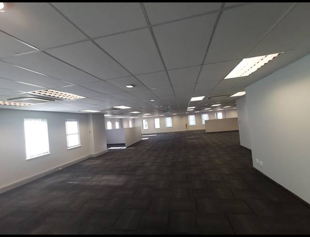 470M² OFFICE FOR SALE IN TYGER VALLEY